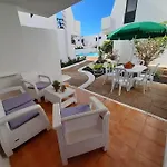 2 Bedroom Grandfloor-pto. Del Carmen شقة