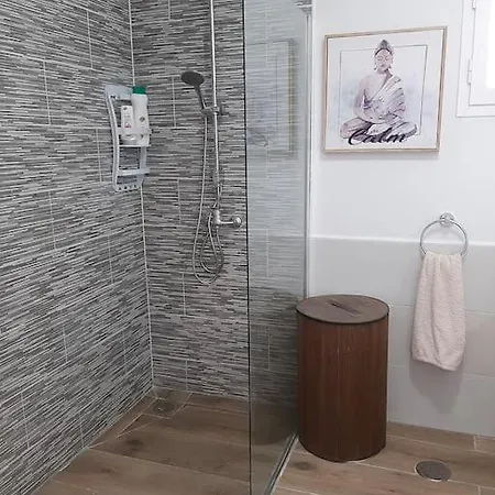 2 Bedroom Grandfloor-pto. Del Carmen Apartament *