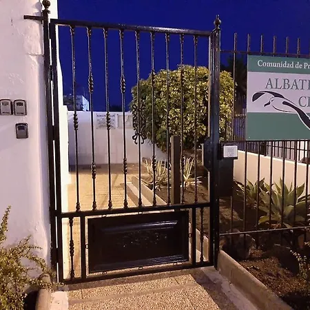 2 Bedroom Grandfloor-pto. Del Carmen Appartement *