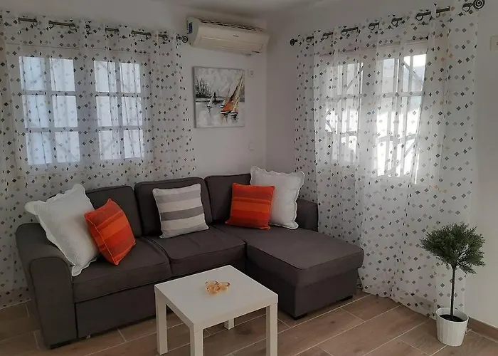 2 Bedroom Grandfloor-pto. Del Carmen Апартаменты *