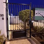 2 Bedroom Grandfloor-pto. Del Carmen Apartament *